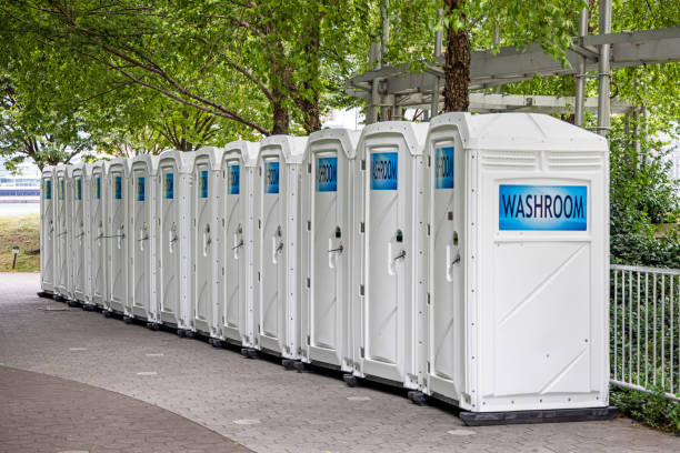 Portable restroom solutions in Smithville, MO